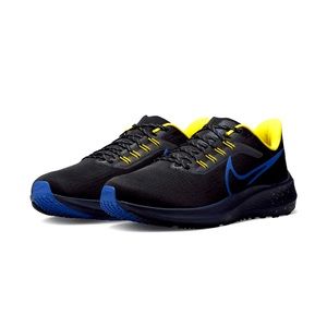 Nike Air Zoom Pegasus 39 size 8 brand new still in box
